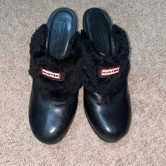 Hunter Bruson Women's Black Leather Shearling Mules Platform Shoes Clogs 9 - Picture 2 of 6